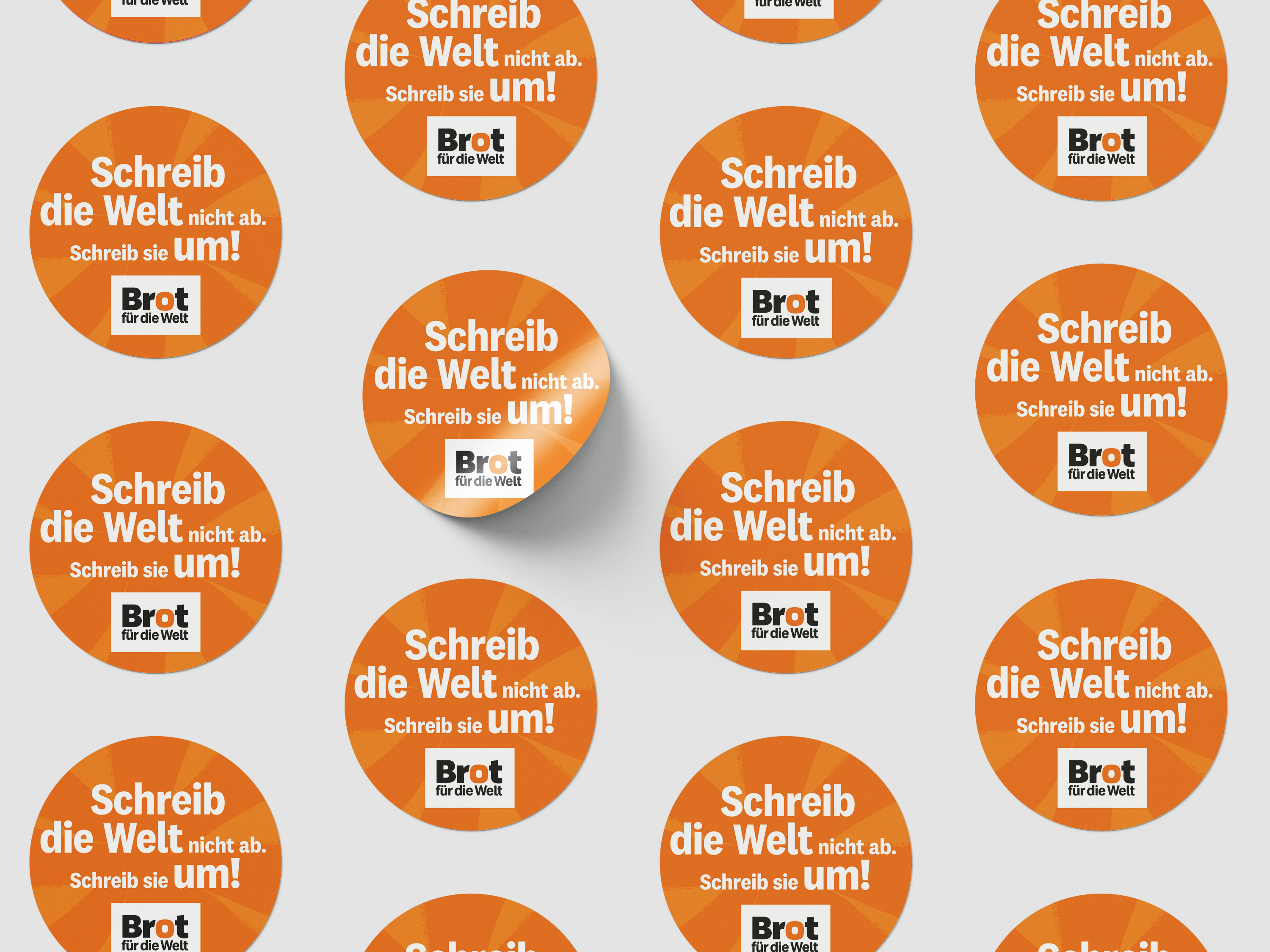 50er Pack Aufkleber „Schreib die Welt nicht ab. Schreib sie um!“