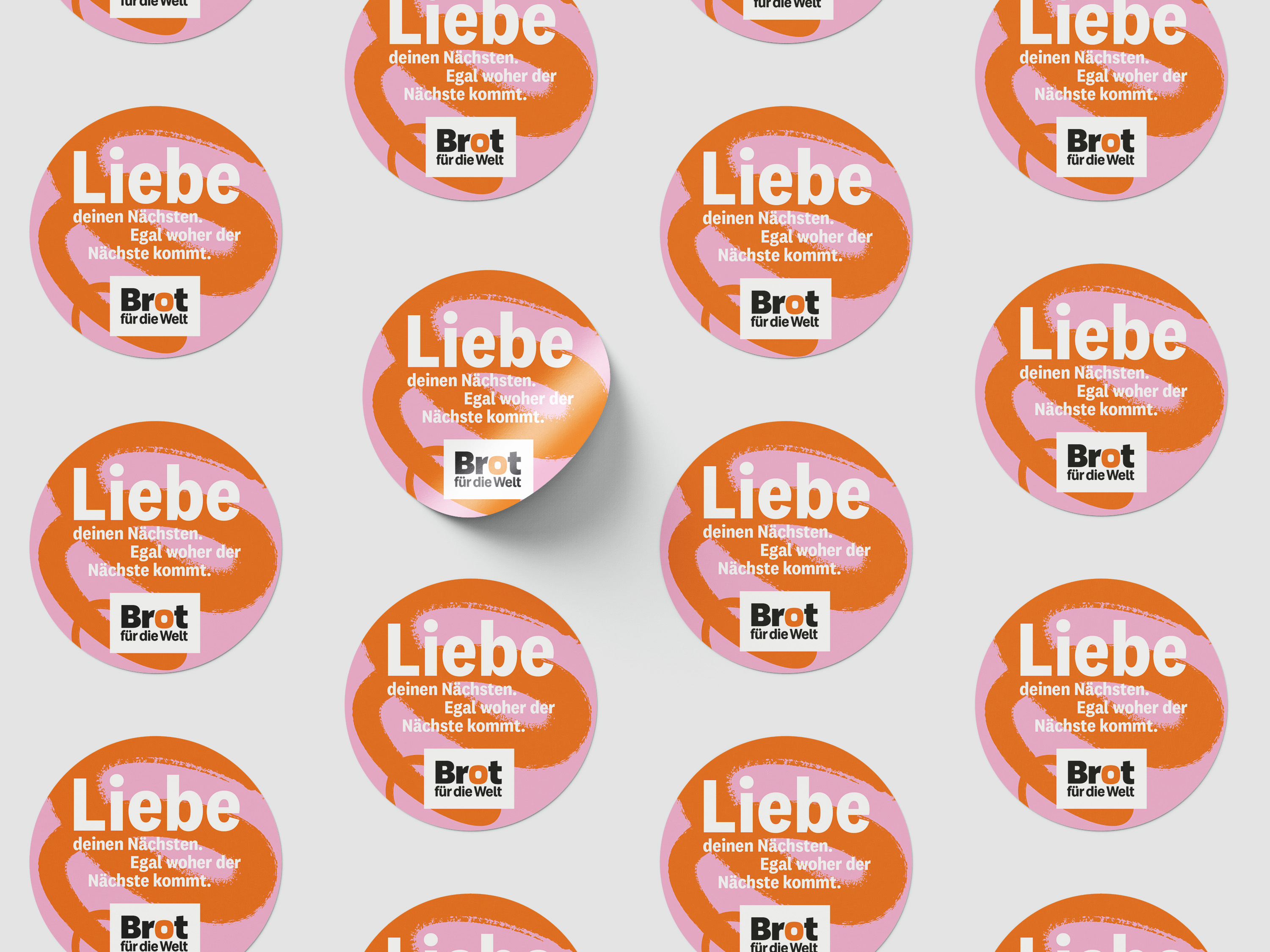 50er Pack Aufkleber „Liebe deinen Nächsten. Egal woher der Nächste kommt.“